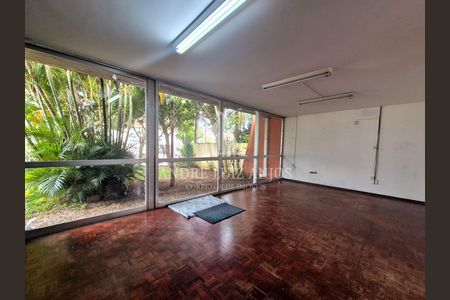 10_photo/94dce6a92b.4b25d551e4000f4b-ATLAS-fe430cc9-b1fa-425c-9aec-895ef112e8e9.jpg de casa à venda com 5 quartos, 507m² em Bom Retiro, Curitiba