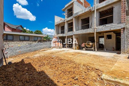 45_photo/94dce6a96f.74dbc9aa7d3e0758-ATLAS-65b7a82a-84f4-4b96-8c75-252ea347bf3c.jpg de casa à venda com 0 quarto, 172m² em Bom Retiro, Curitiba