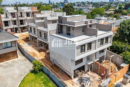 47_photo/94dce6a96f.74dbc9aa7d3e0758-ATLAS-d9da08ea-1ea0-4ad8-9cb4-93234a1d22ec.jpg de casa à venda com 0 quarto, 172m² em Bom Retiro, Curitiba