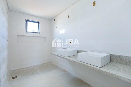 19_photo/94dce6a96f.74dbc9aa7d3e0758-ATLAS-da3d21ec-721e-4dd5-b1b4-ca9fd8ab1736.jpg de casa à venda com 0 quarto, 172m² em Bom Retiro, Curitiba