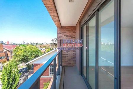 12_photo/94dce6a9ad.67e456344faa67ef-ATLAS-916556f9-ffdb-4722-b7ab-e24e6ca3c2bd.jpg de apartamento à venda com 3 quartos, 157m² em Bom Retiro, Curitiba