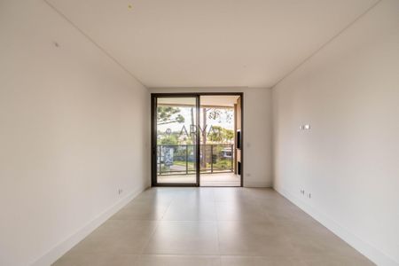 4_photo/94dce6a9ad.af45f96afe7ce9fc-ATLAS-691d2699-4b2e-4a50-a283-127c0d1edd0a.jpg de apartamento à venda com 0 quarto, 110m² em Bom Retiro, Curitiba