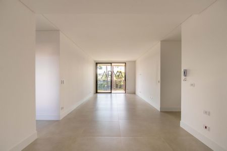 2_photo/94dce6a9ad.af45f96afe7ce9fc-ATLAS-96343659-87fa-498d-b73c-3d5f2186927a.jpg de apartamento à venda com 0 quarto, 110m² em Bom Retiro, Curitiba