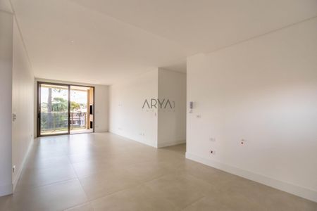 3_photo/94dce6a9ad.af45f96afe7ce9fc-ATLAS-976e8140-c2c3-4532-a4af-961e21e50002.jpg de apartamento à venda com 0 quarto, 110m² em Bom Retiro, Curitiba