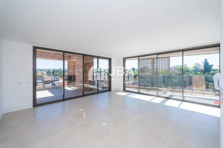 5_photo/94dce6a9ad.cb2272fcfeb20142-ATLAS-ed07c78c-c7bb-40ee-83f3-cef903cd281b.jpg de apartamento à venda com 3 quartos, 183m² em Bom Retiro, Curitiba