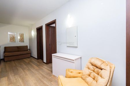 18_photo/94dce6a9b3.3aed5bbd04158097-ATLAS-9f27c771-3326-4f27-a6ec-53cd125d834a.jpg de casa à venda com 4 quartos, 330m² em Bom Retiro, Curitiba