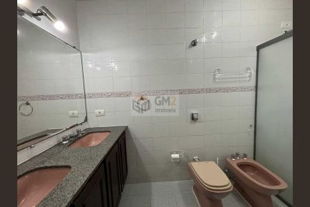 1_photo/94dce6a9b3.3aed5bbd04158097-ATLAS-ccec093d-442c-4486-836c-de5f06b90efc.jpg de casa à venda com 4 quartos, 330m² em Bom Retiro, Curitiba