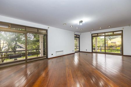 3_photo/94dce6a9b9.3e6957092a4c223d-ATLAS-7cec29d0-0047-41fe-8ed2-54a9db43ce4f.jpg de casa para alugar com 5 quartos, 465m² em Bom Retiro, Curitiba