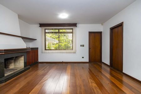 12_photo/94dce6a9b9.3e6957092a4c223d-ATLAS-a96230fc-0e04-4605-8eda-d5ce1dbd76e7.jpg de casa para alugar com 5 quartos, 465m² em Bom Retiro, Curitiba