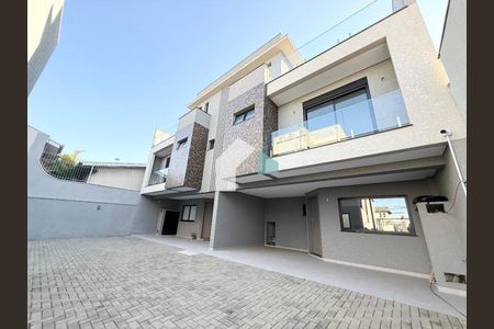 5_photo/94dce6aabd.727aa8b94b909c75-ATLAS-a4b70d9c-2400-4e75-9a45-dec21b77007e.jpg de casa à venda com 0 quarto, 173m² em Bom Retiro, Curitiba