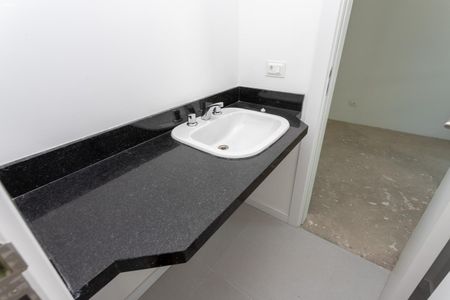 11_photo/94dce6ab09.b9c389f75fa08cc3-ATLAS-fe50c41d-4e3f-4564-bceb-13100aa0a334.jpg de casa à venda com 3 quartos, 165m² em Bom Retiro, Curitiba