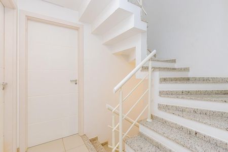 4_photo/94dce6ab39.5e389bad1f410ed2-ATLAS-5a87e258-bcb4-423c-865c-e4c203b9f231.jpg de casa à venda com 3 quartos, 175m² em Mercês, Curitiba