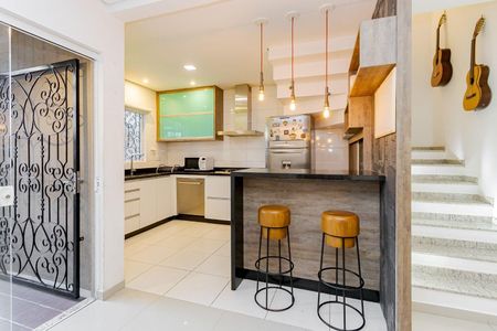 7_photo/94dce6ab39.5e389bad1f410ed2-ATLAS-cf548589-e327-467d-8dbe-a77a30d8c005.jpg de casa à venda com 3 quartos, 175m² em Mercês, Curitiba