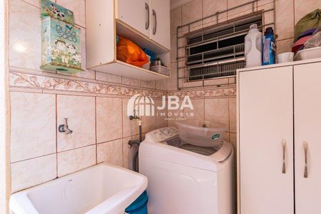 12_photo/94dce6ab4b.115f481bcac1538b-ATLAS-05bb8ca1-7c1d-496b-9dda-9f04a042400a.jpg de casa à venda com 3 quartos, 210m² em Mercês, Curitiba