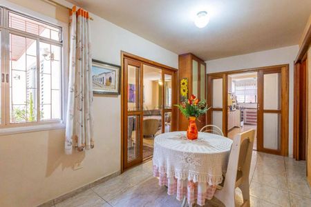 10_photo/94dce6ab4b.115f481bcac1538b-ATLAS-d8e7df81-cde7-4e29-9f58-6b49c713b4e0.jpg de casa à venda com 3 quartos, 250m² em Mercês, Curitiba