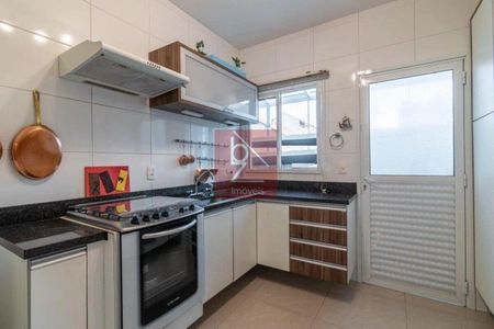 3_photo/94dce6ab51.0369eecf01a2d50c-ATLAS-bb07d1ee-e357-4775-9e9c-b002660d836e.jpg de casa à venda com 4 quartos, 163m² em Bom Retiro, Curitiba