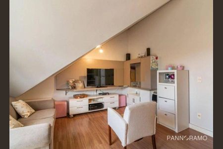 21_photo/94dce6ab53.2d3ac289e0c8b5b7-ATLAS-89f7db60-41ec-4ffe-9019-b5e81894b8c9.jpg de casa à venda com 4 quartos, 130m² em Bom Retiro, Curitiba