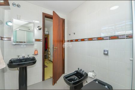 10_photo/94dce6ac57.3e41ef8cb77029a8-ATLAS-460fe78d-16d9-4ff9-b5ea-56ef81c828ce.jpg de casa à venda com 3 quartos, 300m² em Mercês, Curitiba