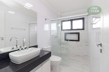 47_photo/94dce6ac57.d1f5761c9ab0f416-ATLAS-35c9afd5-d704-47af-a28f-3239bf4724b0.jpg de casa para alugar com 3 quartos, 210m² em Bom Retiro, Curitiba