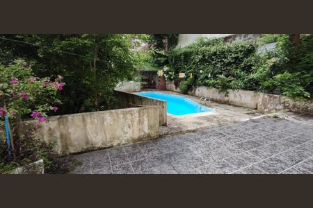 8_photo/94dce6ac57.fdb5285bbec34d2f-ATLAS-2dbfd812-7b6e-471e-97b3-7abb2ab48793.jpg de casa à venda com 4 quartos, 300m² em Mercês, Curitiba