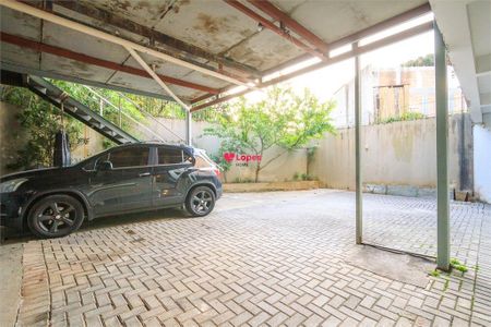 11_photo/94dce6ac9d.3ee5ed07a73c3bf1-ATLAS-7ebca8d1-194a-44f1-ad04-7d1ba4f28b80.jpg de casa à venda com 0 quarto, 321m² em Bom Retiro, Curitiba