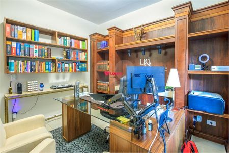 1_photo/94dce6ac9d.3ee5ed07a73c3bf1-ATLAS-cccd5e33-c234-411b-b0d6-9f7546feca92.jpg de casa à venda com 0 quarto, 321m² em Bom Retiro, Curitiba