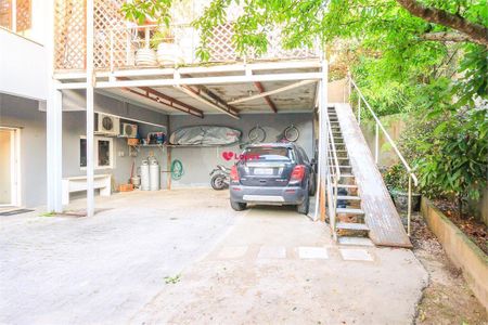 4_photo/94dce6ac9d.3ee5ed07a73c3bf1-ATLAS-df035486-23cb-4879-80d2-c2a629b6d918.jpg de casa à venda com 0 quarto, 321m² em Bom Retiro, Curitiba