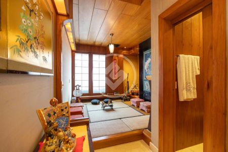 10_photo/94dce6ad2f.2832257cbb3df2c4-ATLAS-43c8d9e3-db44-4f35-904c-9cddf7cac8a0.jpg de casa à venda com 8 quartos, 968m² em Vista Alegre, Curitiba