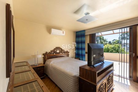 26_photo/94dce6ad51.b88c9f23dde11cca-ATLAS-777bc824-aef5-4ddf-a83c-b6ee43b8f4e0.jpg de casa à venda com 3 quartos, 526m² em Vista Alegre, Curitiba