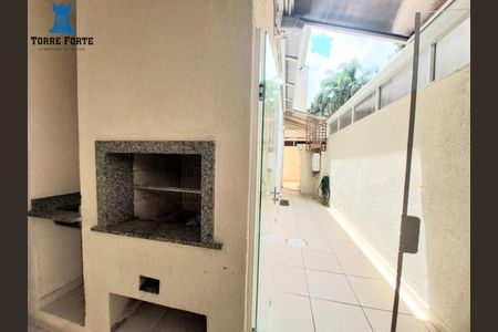 9_photo/94dce6ae2d.ee31d1fd9df23408-ATLAS-2ee8750f-bafa-4735-a7b5-dd01fb1ad978.jpg de casa à venda com 3 quartos, 251m² em Bom Retiro, Curitiba