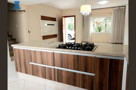 27_photo/94dce6ae2d.ee31d1fd9df23408-ATLAS-d6bf56b0-a4c5-4df8-b7e7-a954456ad63e.jpg de casa à venda com 3 quartos, 251m² em Bom Retiro, Curitiba