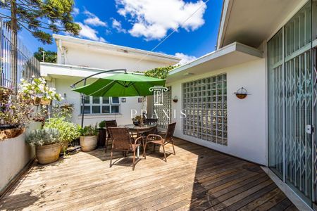 35_photo/94dce6af1b.b4b4ea4450a4f201-ATLAS-5e202d9e-8f51-4ddf-ae89-3f1fca29513e.jpg de casa à venda com 4 quartos, 300m² em São Francisco, Curitiba