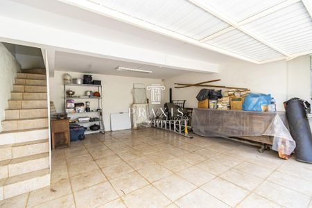 43_photo/94dce6af1b.b4b4ea4450a4f201-ATLAS-8ab296e6-9fe9-4e41-9bd9-7ea6ed727ca5.jpg de casa à venda com 4 quartos, 300m² em São Francisco, Curitiba