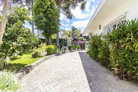 45_photo/94dce6af1b.b4b4ea4450a4f201-ATLAS-98ab709b-b303-4f0b-8cf2-ca62b0f52ac2.jpg de casa à venda com 4 quartos, 300m² em São Francisco, Curitiba