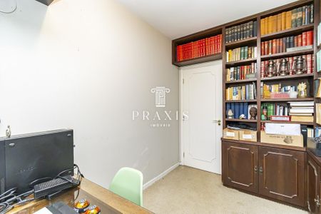 33_photo/94dce6af1b.b4b4ea4450a4f201-ATLAS-a123d93e-df1b-4ac5-b9b4-355c9cde4936.jpg de casa à venda com 4 quartos, 300m² em São Francisco, Curitiba