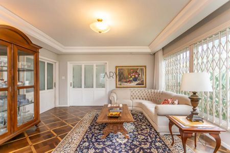 4_photo/94dce6af27.7a50efcce9b70fc8-ATLAS-acd44c0d-3c14-4e99-a38a-2f63b34b5dd3.jpg de casa à venda com 4 quartos, 300m² em Bom Retiro, Curitiba