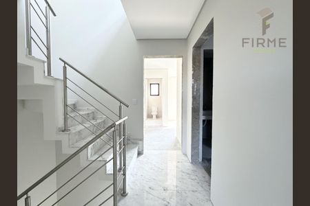 19_photo/94dce6af81.d089674a9b2a0c73-ATLAS-e39a7ea2-1ad3-470e-89f2-c6dade05783d.jpg de casa à venda com 4 quartos, 195m² em Bom Retiro, Curitiba