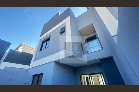 4_photo/94dce6af81.efbd3d6a90718cdd-ATLAS-0b0e2674-8aee-49c1-b0b8-0a8a52952edf.jpg de casa à venda com 4 quartos, 195m² em Bom Retiro, Curitiba