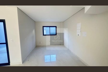 3_photo/94dce6af81.efbd3d6a90718cdd-ATLAS-d968f8e3-62f3-4fec-9786-aff1d4dc59f8.jpg de casa à venda com 4 quartos, 195m² em Bom Retiro, Curitiba