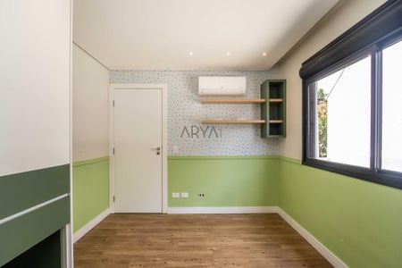 19_photo/94dce6af9b.8359bf70ecff7ce1-ATLAS-da3ef1f8-a0b4-4a40-8447-e0e43c33ba11.jpg de casa à venda com 3 quartos, 189m² em Ahú, Curitiba