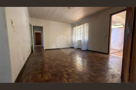 3_photo/94dce6afcf.59b9fa3339c8dcb8-ATLAS-7591be6f-017a-4281-8f9a-a2e859a1e762.jpg de casa à venda com 4 quartos, 192m² em Bom Retiro, Curitiba