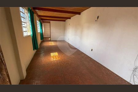 20_photo/94dce6afcf.59b9fa3339c8dcb8-ATLAS-8ad32d2b-5c80-4553-ad79-5e055d6720b0.jpg de casa à venda com 4 quartos, 192m² em Bom Retiro, Curitiba