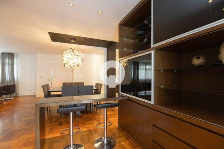 9_photo/94dce6b1d9.ce916756658d86d0-ATLAS-93c76c86-b78f-4e84-9a3d-33d61afeb79c.jpg de casa à venda com 3 quartos, 254m² em Bom Retiro, Curitiba