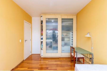 34_photo/94dce6b1e1.01061cb6ad72014f-ATLAS-3544b568-55eb-47a2-8db7-b52e28f56be9.jpg de casa à venda com 3 quartos, 282m² em Bom Retiro, Curitiba