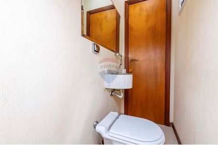 6_photo/94dce6b1e1.01061cb6ad72014f-ATLAS-4661d56f-75a8-47cf-b4f9-c9ec503139f9.jpg de casa à venda com 3 quartos, 282m² em Bom Retiro, Curitiba