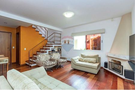 3_photo/94dce6b1e1.01061cb6ad72014f-ATLAS-5bf54a7f-720f-4619-a0b2-1a1dd5196301.jpg de casa à venda com 3 quartos, 282m² em Bom Retiro, Curitiba