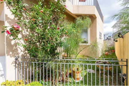 47_photo/94dce6b1e1.01061cb6ad72014f-ATLAS-6866e26c-723b-41c5-bc1f-936feab68ec1.jpg de casa à venda com 3 quartos, 282m² em Bom Retiro, Curitiba