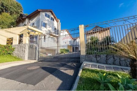 49_photo/94dce6b1e1.01061cb6ad72014f-ATLAS-9869c7ac-114c-41cb-a29b-059e77b6f3b9.jpg de casa à venda com 3 quartos, 282m² em Bom Retiro, Curitiba