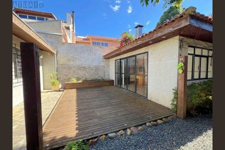12_photo/94dce6b1e7.f9fd596f8c1c84e9-ATLAS-fd9f6024-8472-4496-b87f-efd36bf3c157.jpg de casa para alugar com 3 quartos, 185m² em Bom Retiro, Curitiba
