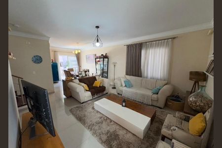 3_photo/94dce6b207.0dba02f6e03a3679-ATLAS-4e52d4ae-2fd1-4347-97c7-0d8970fcc2ca.jpg de casa de condomínio à venda com 4 quartos, 219m² em Bom Retiro, Curitiba